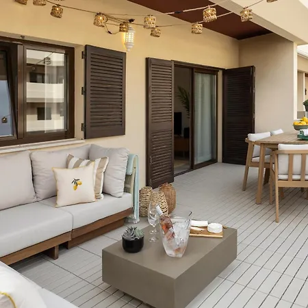 Wow Flat 200m Beach, 10min Downtown, Terrace With Sea View *