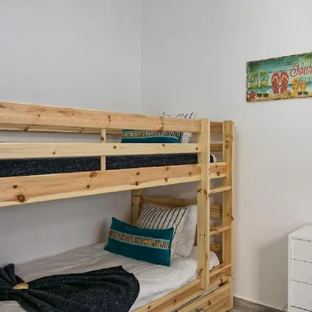 Wow Flat 200m Beach, 10min Downtown, Terrace With Sea View * لاغوس