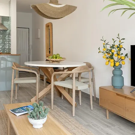 Tatil Evi Wow Flat 200m Beach, 10min Downtown, Terrace With Sea View *