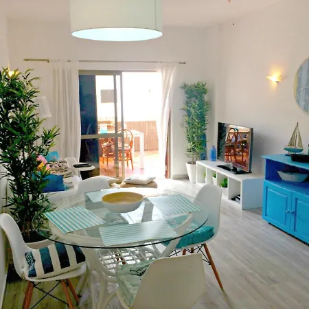 Wow Flat 200m Beach, 10min Downtown, Terrace With Sea View Lagos