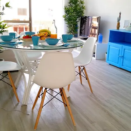 Wow Flat 200m Beach, 10min Downtown, Terrace With Sea View 別荘 *