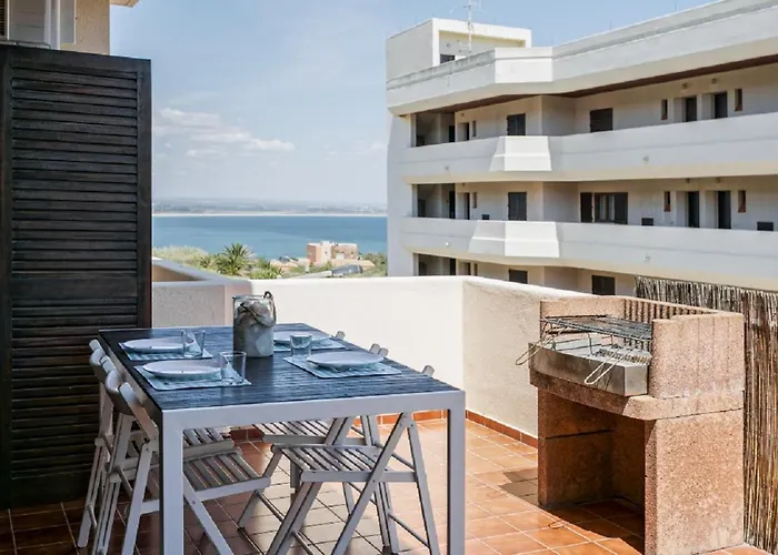 Wow Flat 200m Beach, 10min Downtown, Terrace With Sea View