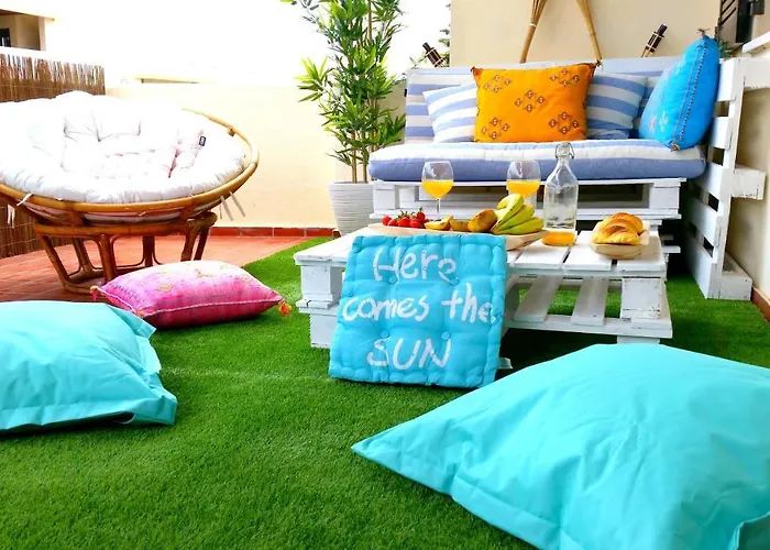 Wow Flat 200m Beach, 10min Downtown, Terrace With Sea View 펜션