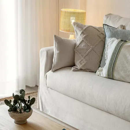 Holiday home Wow Flat 200m Beach, 10min Downtown, Terrace With Sea View